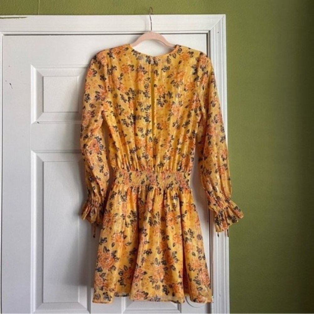 ✨ Tularosa Camden Dress in Golden Rose Floral ✨ - Picture 5 of 5
